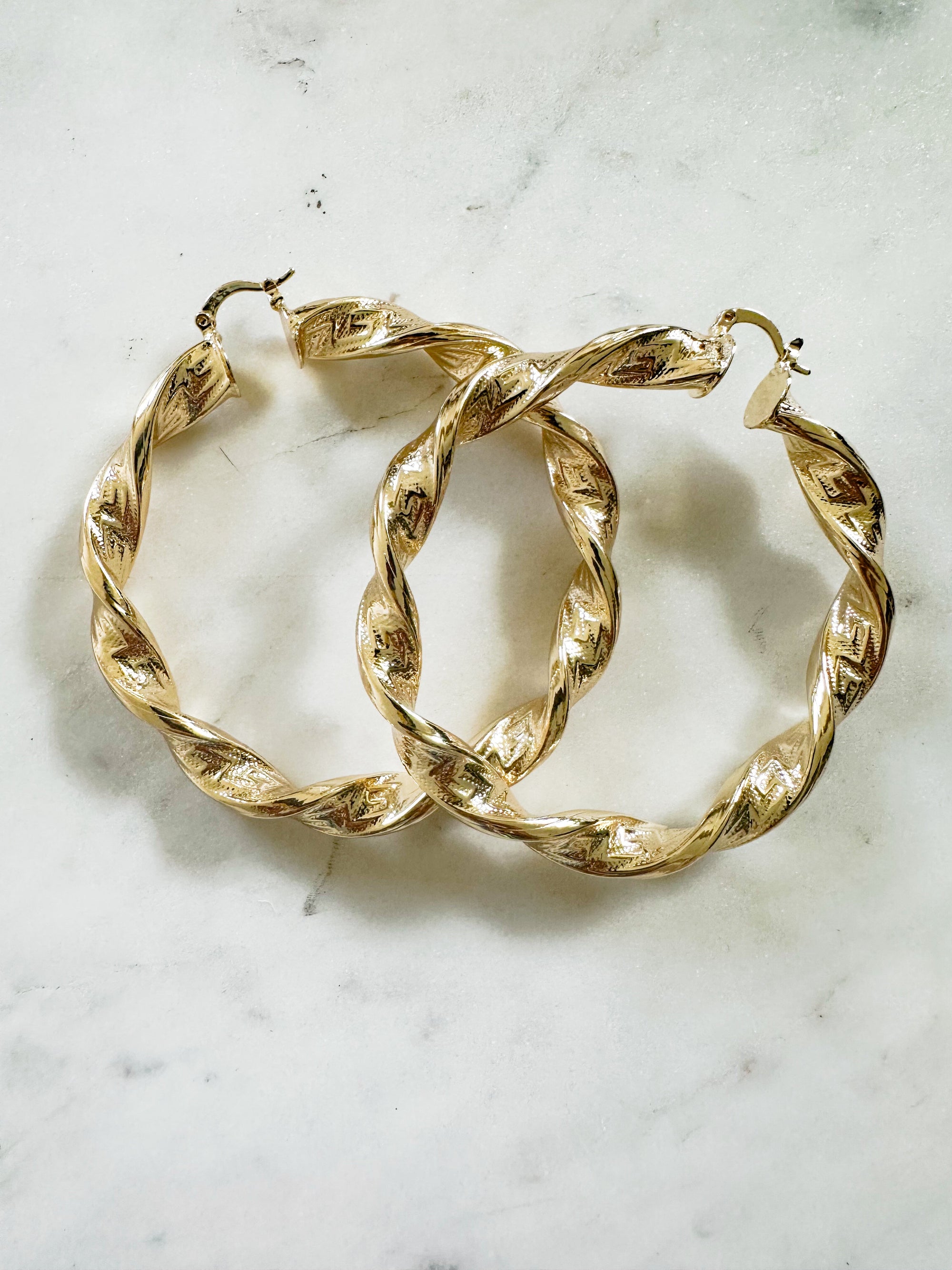 Lucia Hoops