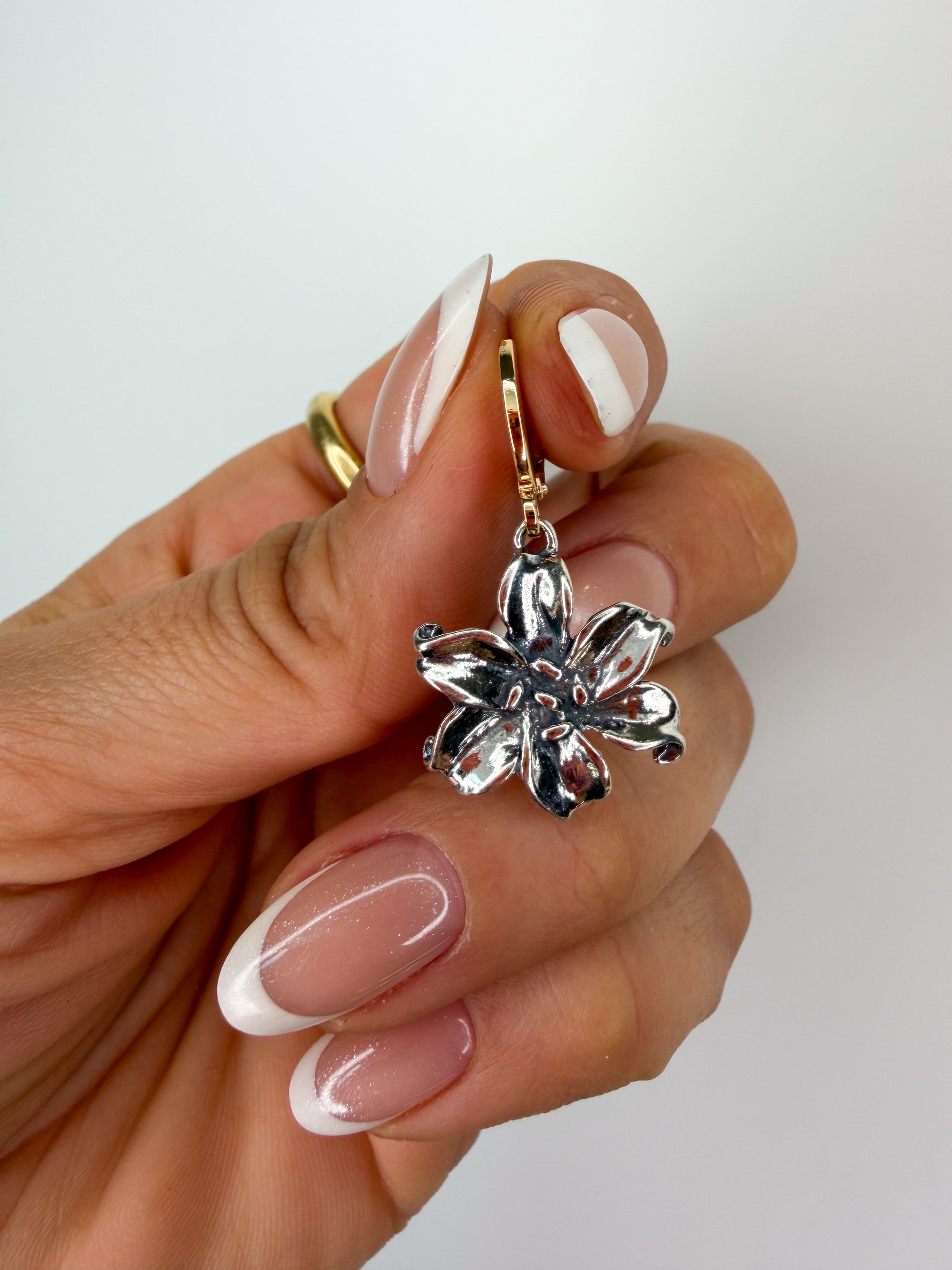 Silver Island Bloom Earrings