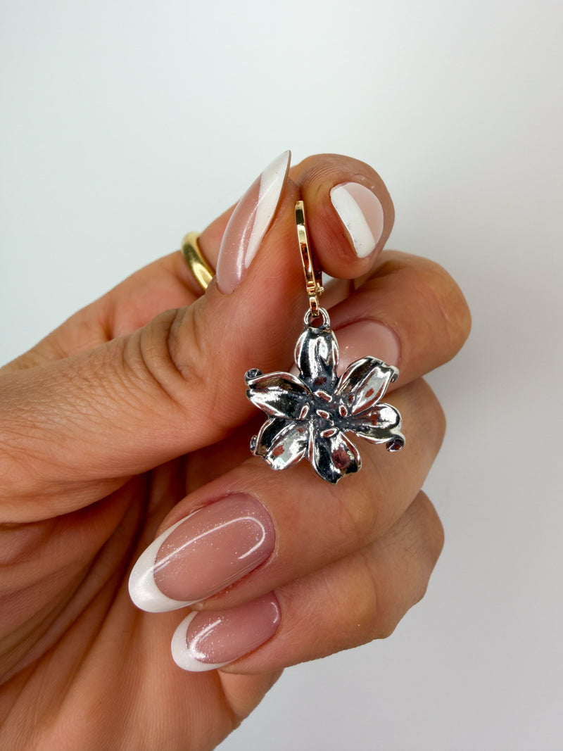 Silver Island Bloom Earrings