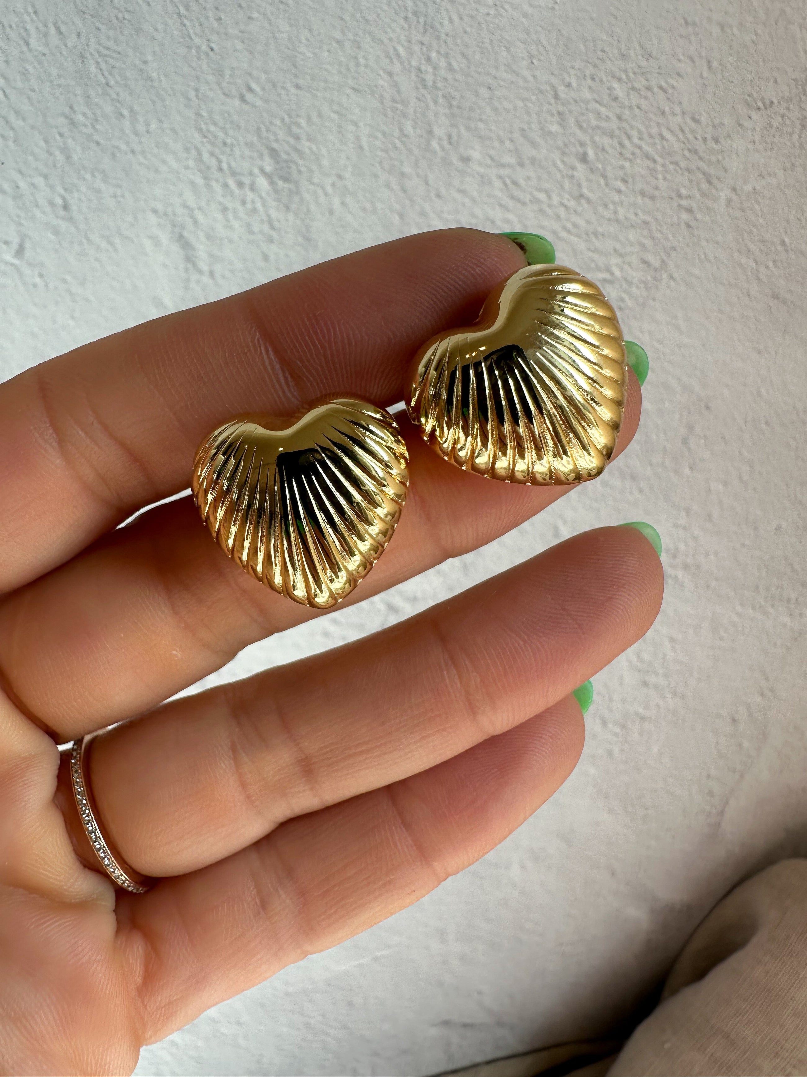 The Ribbed Hearts