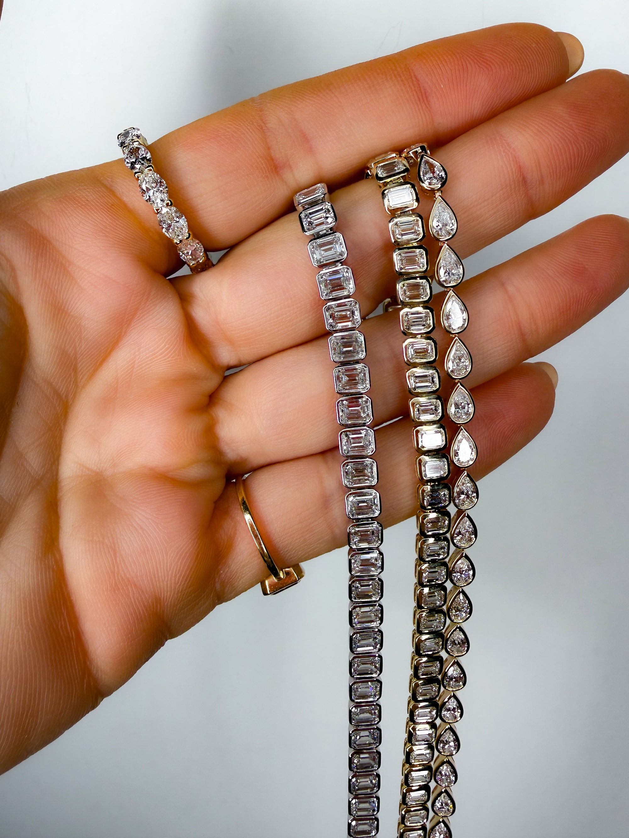 Bold Bezel Emerald Tennis Bracelet