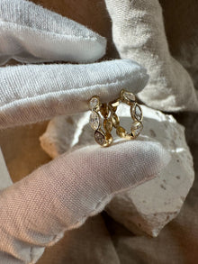 Marquise Hoops