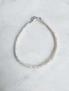 Strand of Pearl Bracelet