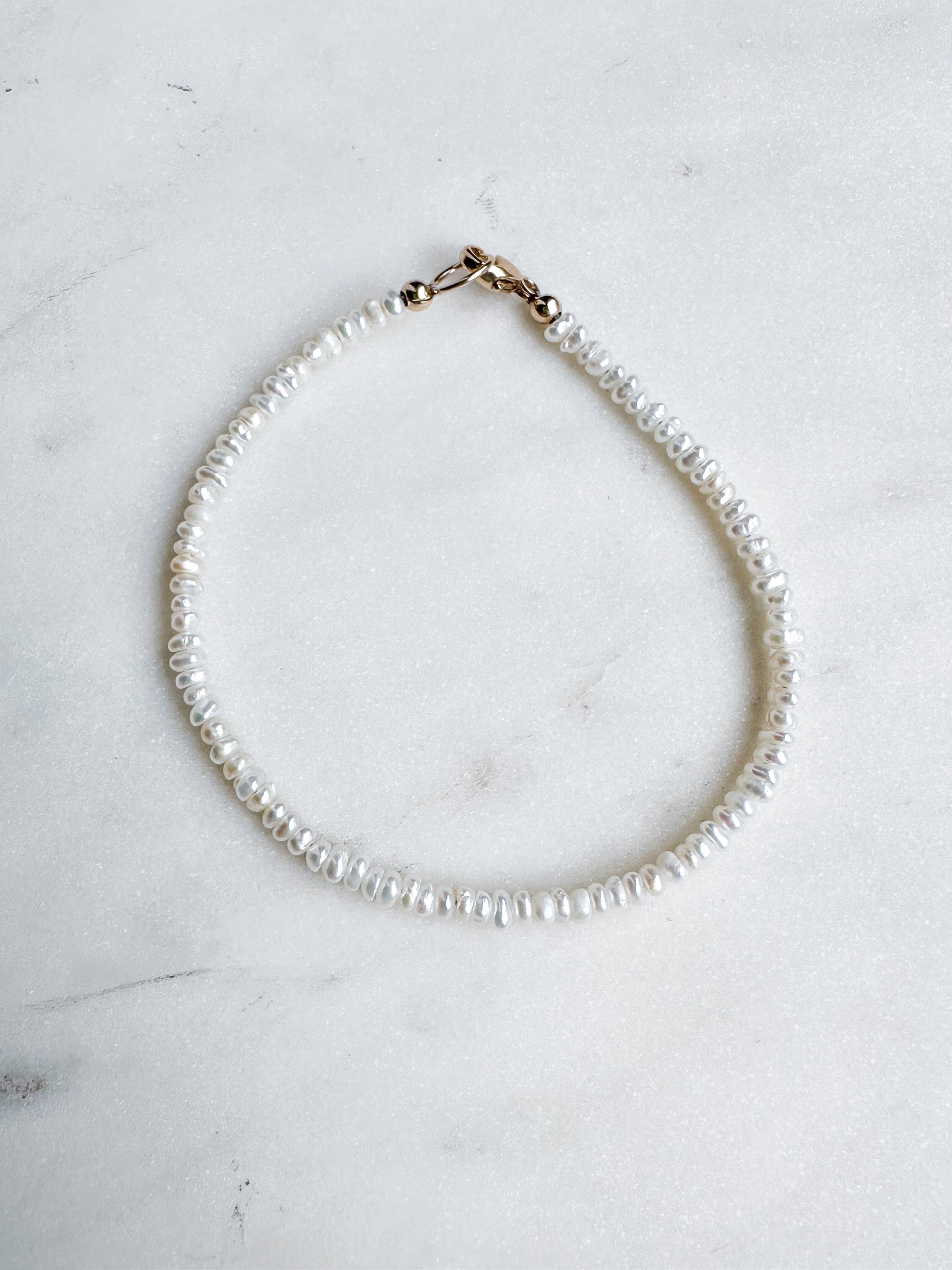 Strand of Pearl Bracelet